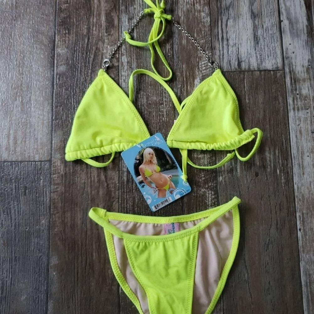 Skinny dip Swimsuit 2 piece 
Neon green